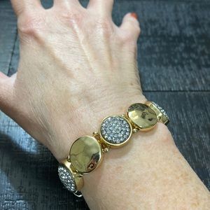NWOT Polished Gold Tone & Crystals Stretch Bracelet!